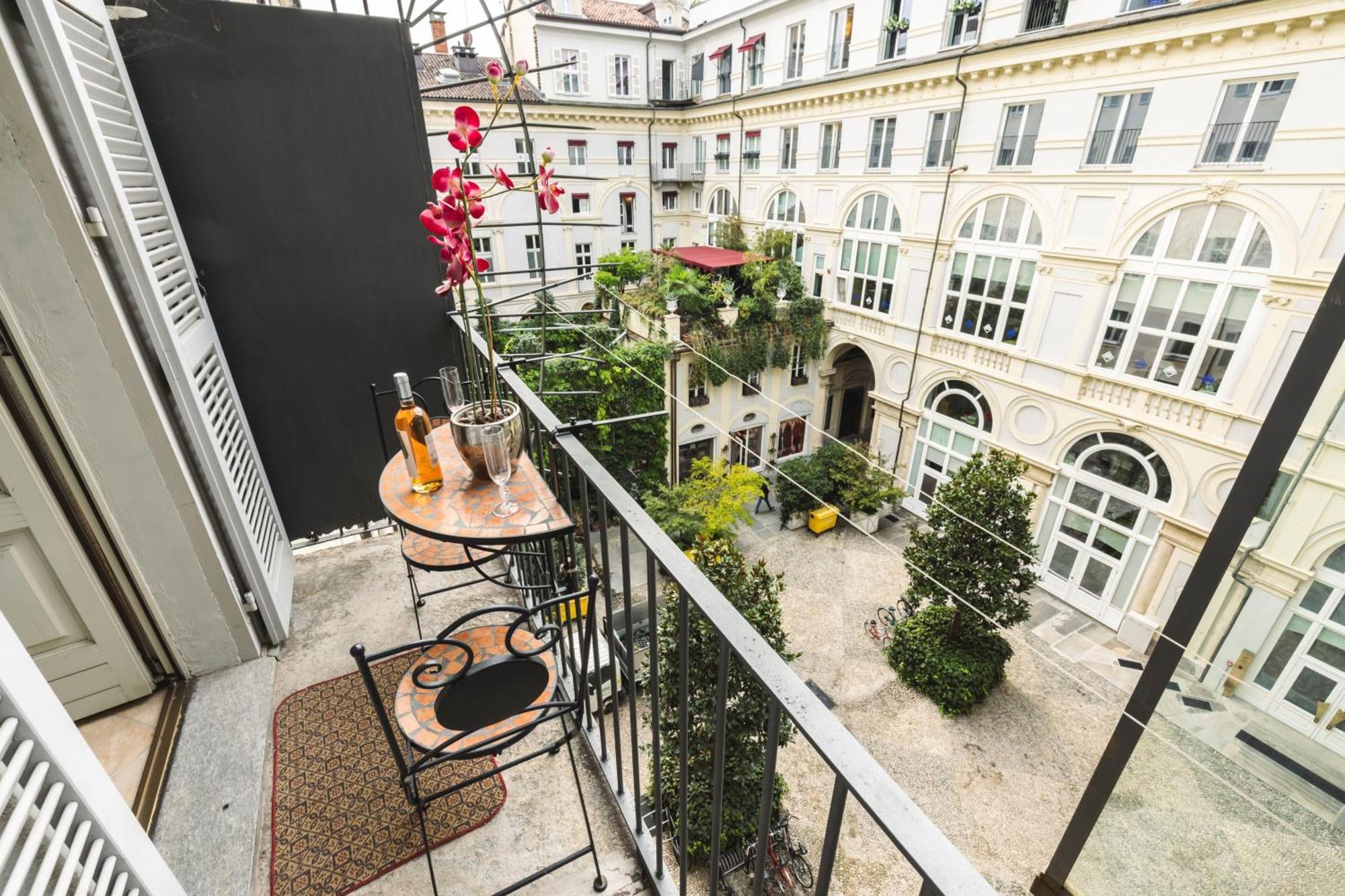Ynh Bilo Sancarlo Museo Egizio Piazza San Carlo Apartment Turin Exterior photo
